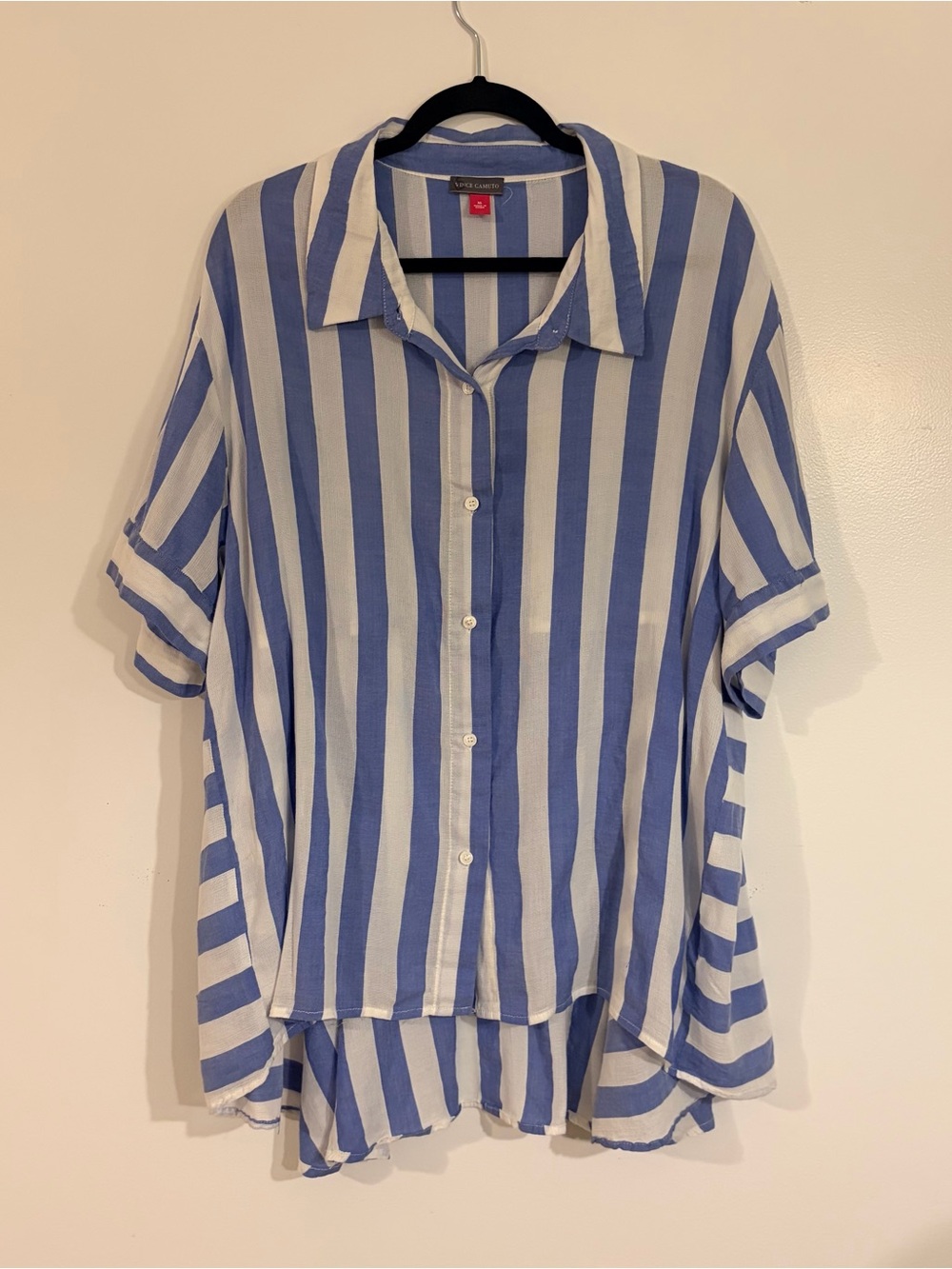 Vince Camuto High Low Relaxed Fit Knit Striped Short Sleeve Button Down Top